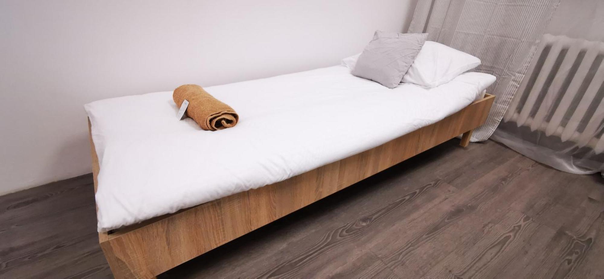 Powstaniec Wola - Private Hostel *
